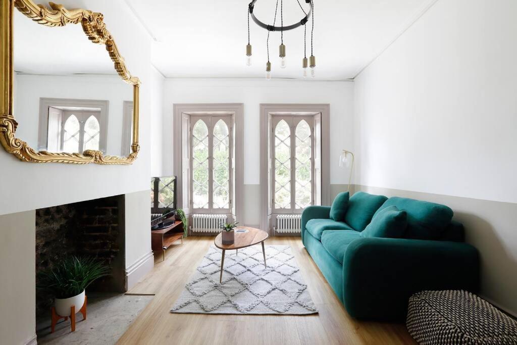 Stunning 2 Bedroom Flat 8min Walk From The * Hove